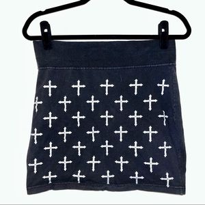 RARE VINTAGE 80’S HIGH WAISTED SKIRT! SKULLS AND CROSSES